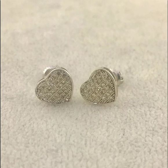 DIAMOND Heart Studs Solid Silver Earrings New